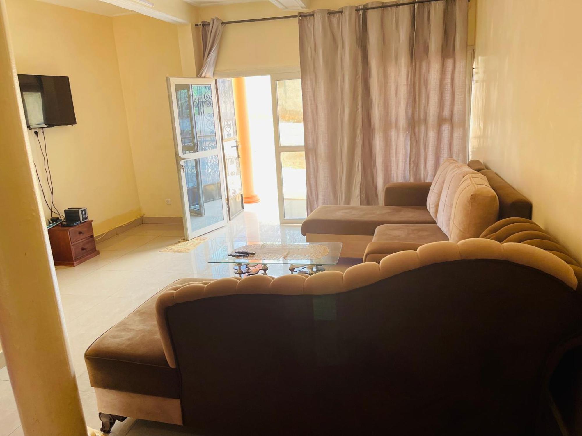 Villa Contemporaine Yaoundé 外观 照片