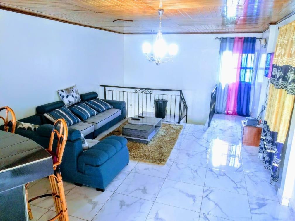 Villa Contemporaine Yaoundé 外观 照片