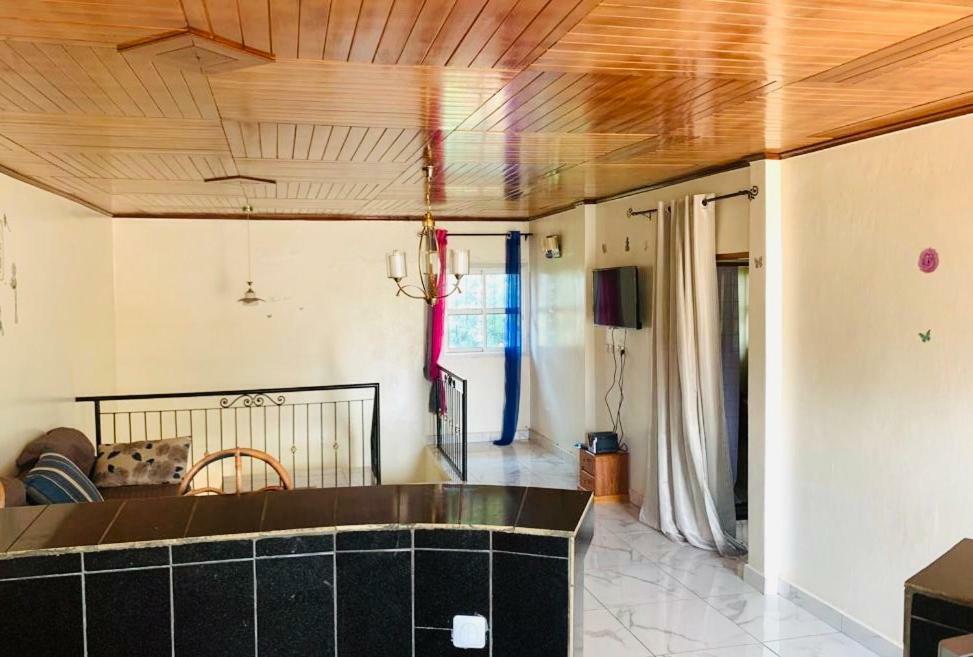 Villa Contemporaine Yaoundé 外观 照片